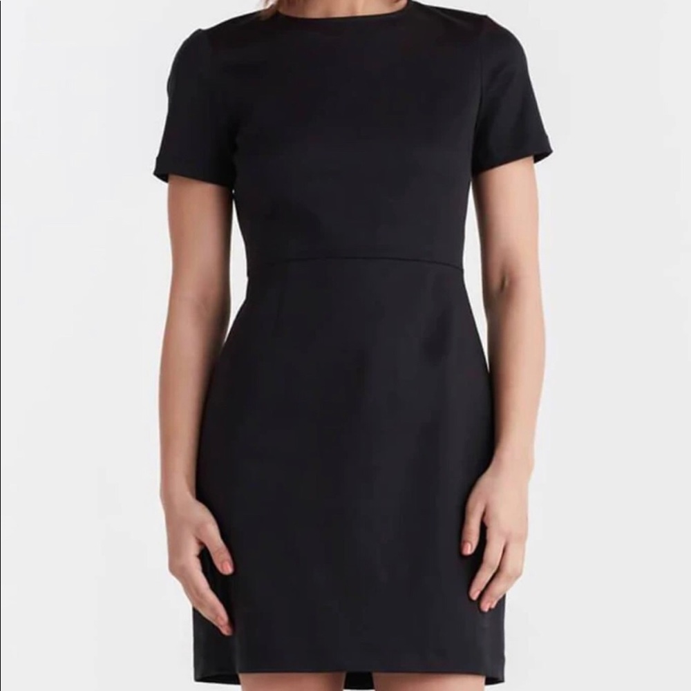 VETTA capsule dress